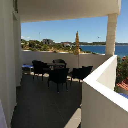Apartment House Paradiso