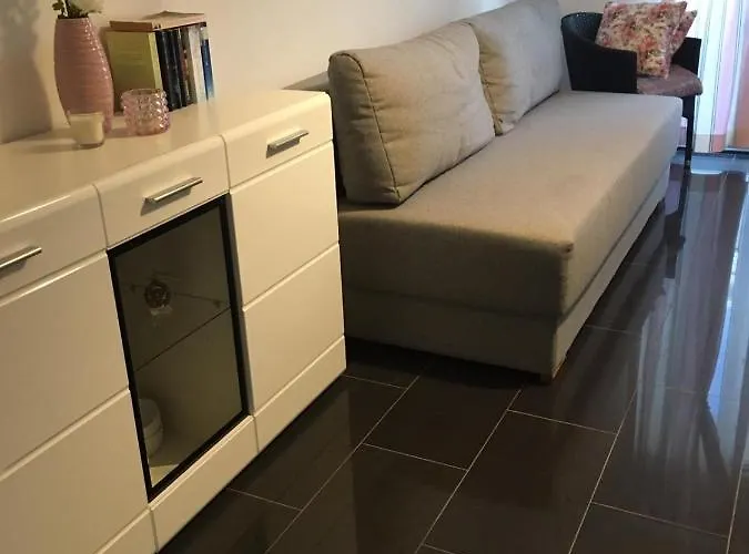 Apartment House Paradiso