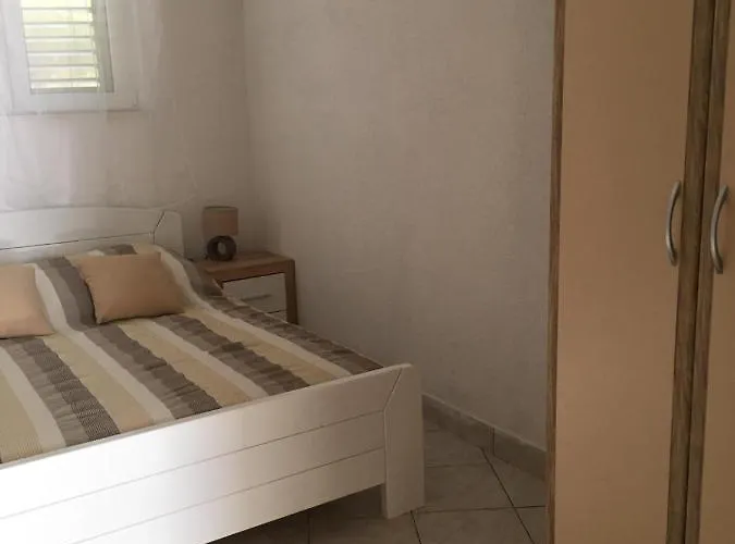 Apartment House Paradiso