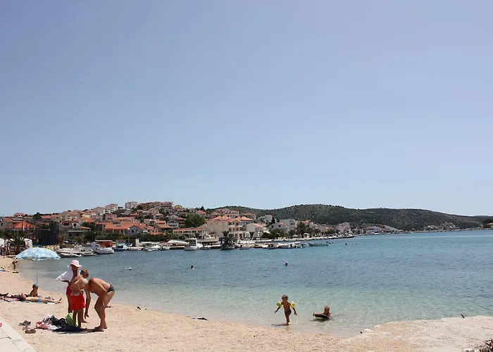 Apartment House Paradiso *