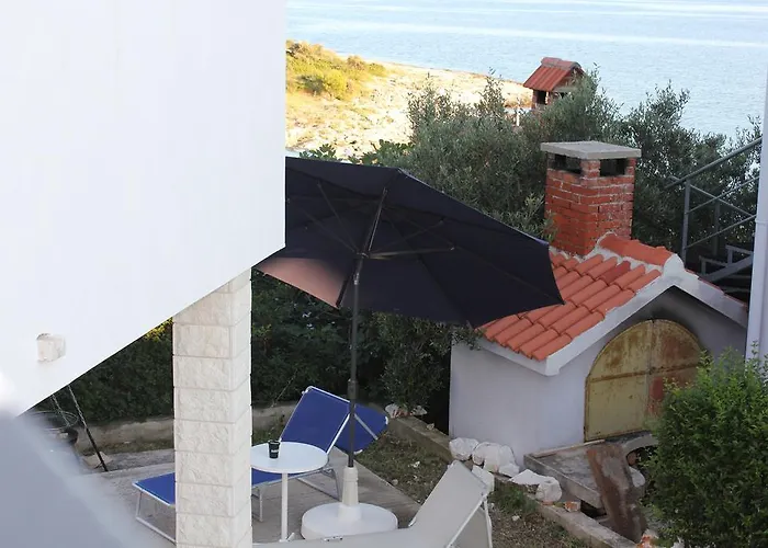 Apartment House Paradiso Rogoznica (Sibenik-Knin)